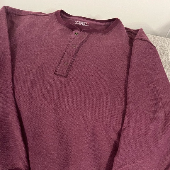 UNTUCKit Men’s Thermal Henley - Picture 2 of 4